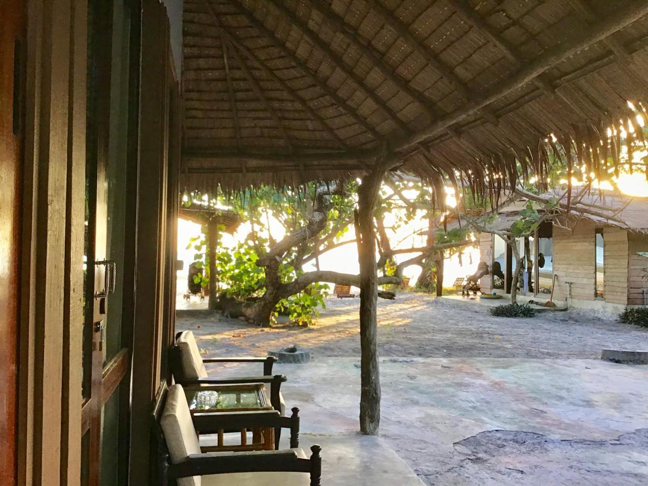 La Ong Lay Hotell Koh Phayam Eksteriør bilde