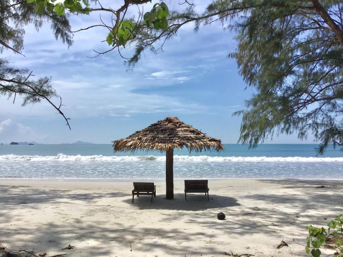 La Ong Lay Hotell Koh Phayam Eksteriør bilde